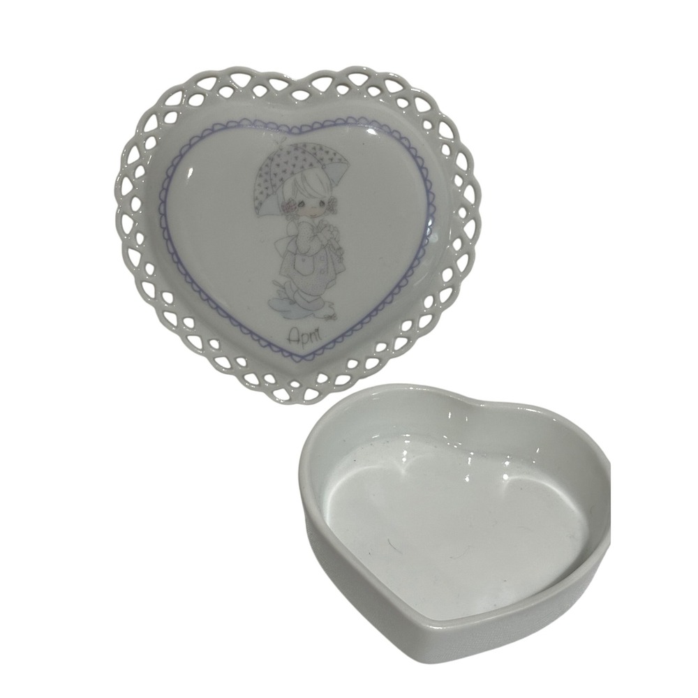 Precious Moments April Heart Trinket Box Vintage 1985 Enesco Porcelain Lace Edge